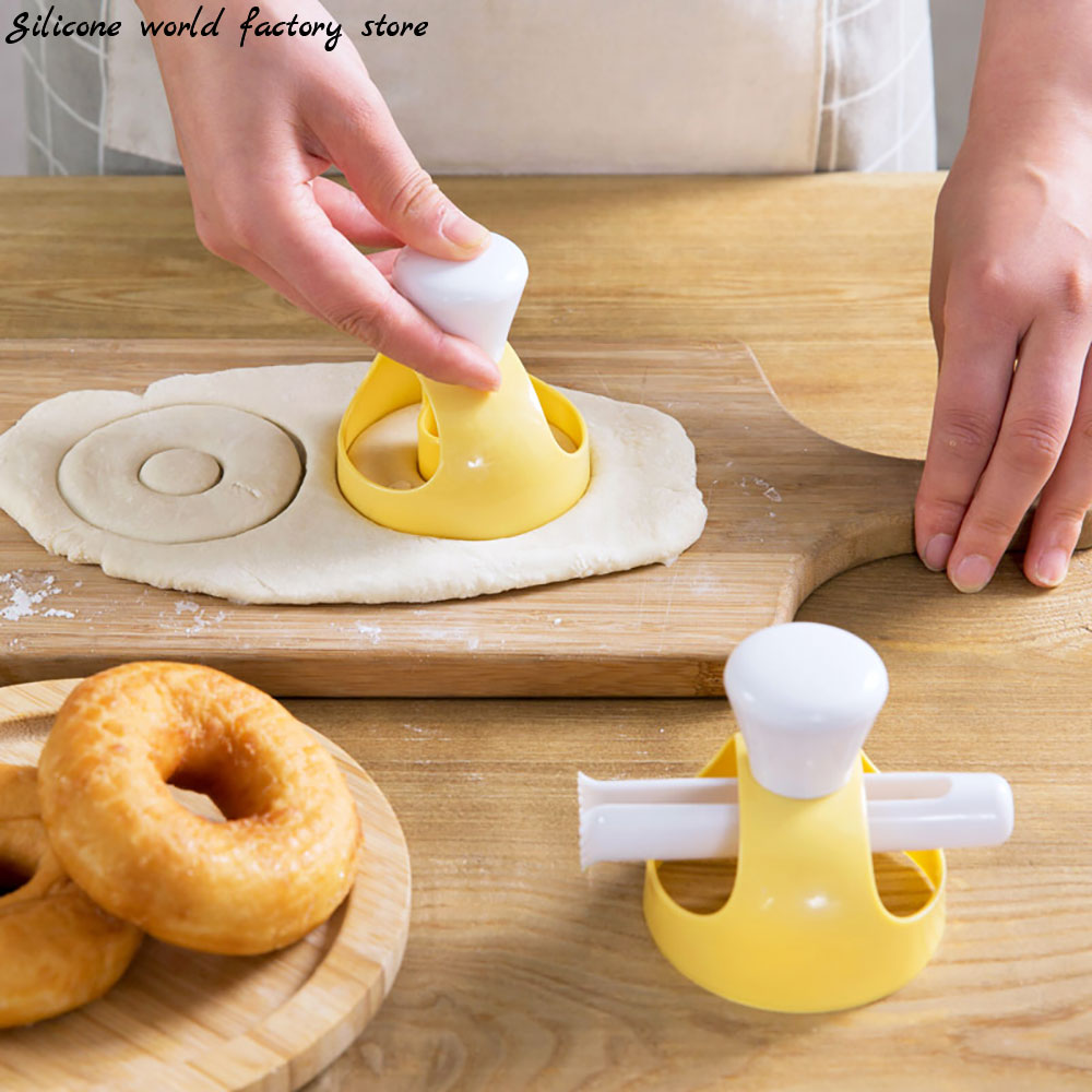Silicone world Desserts Bread  - Donut Mold Silicone のレビューと価格