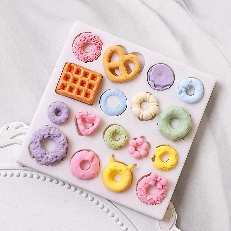 Cute Bunny Bear Carrot House S - Bunny Cake Mold のレビューと価格